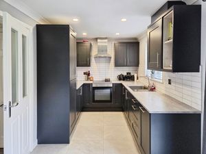 Photo 17- click for photo gallery